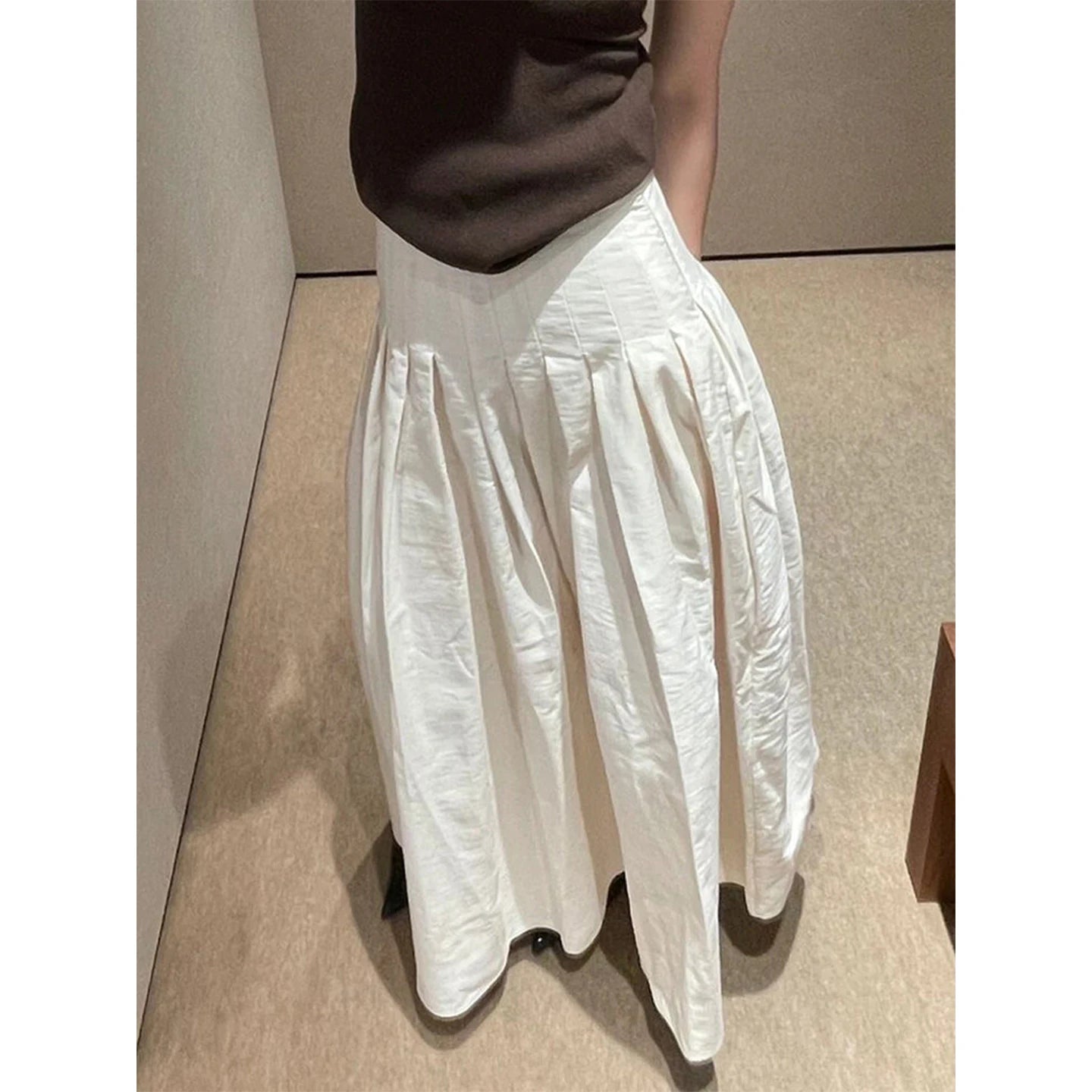 The Mirette Skirt – Elegant Folded Midi in Modern Neutral Hues