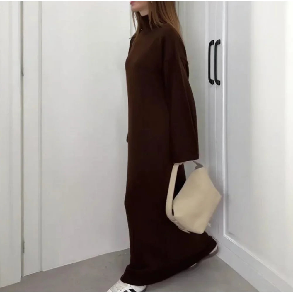 Long Knit Dress with Gentle Hug Silhouette