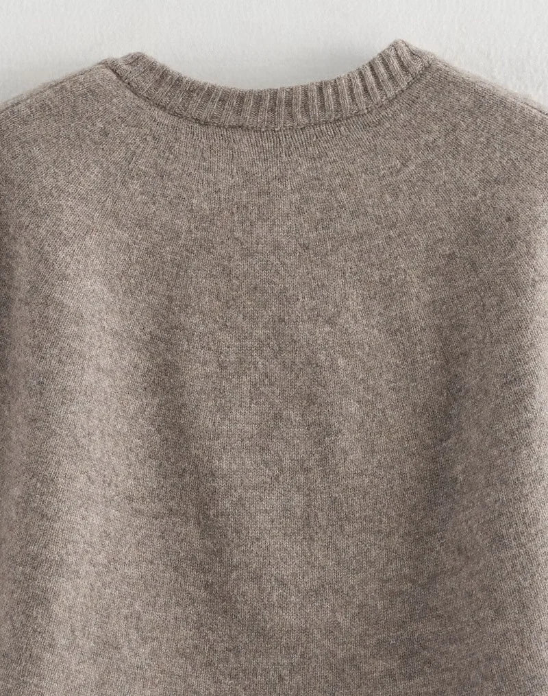 Eveline Elegant Cape Knitwear