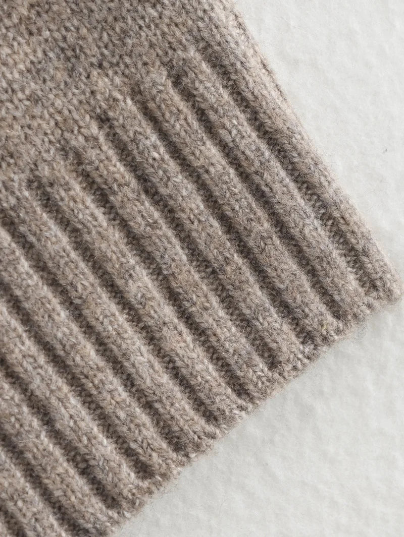 Eveline Elegant Cape Knitwear