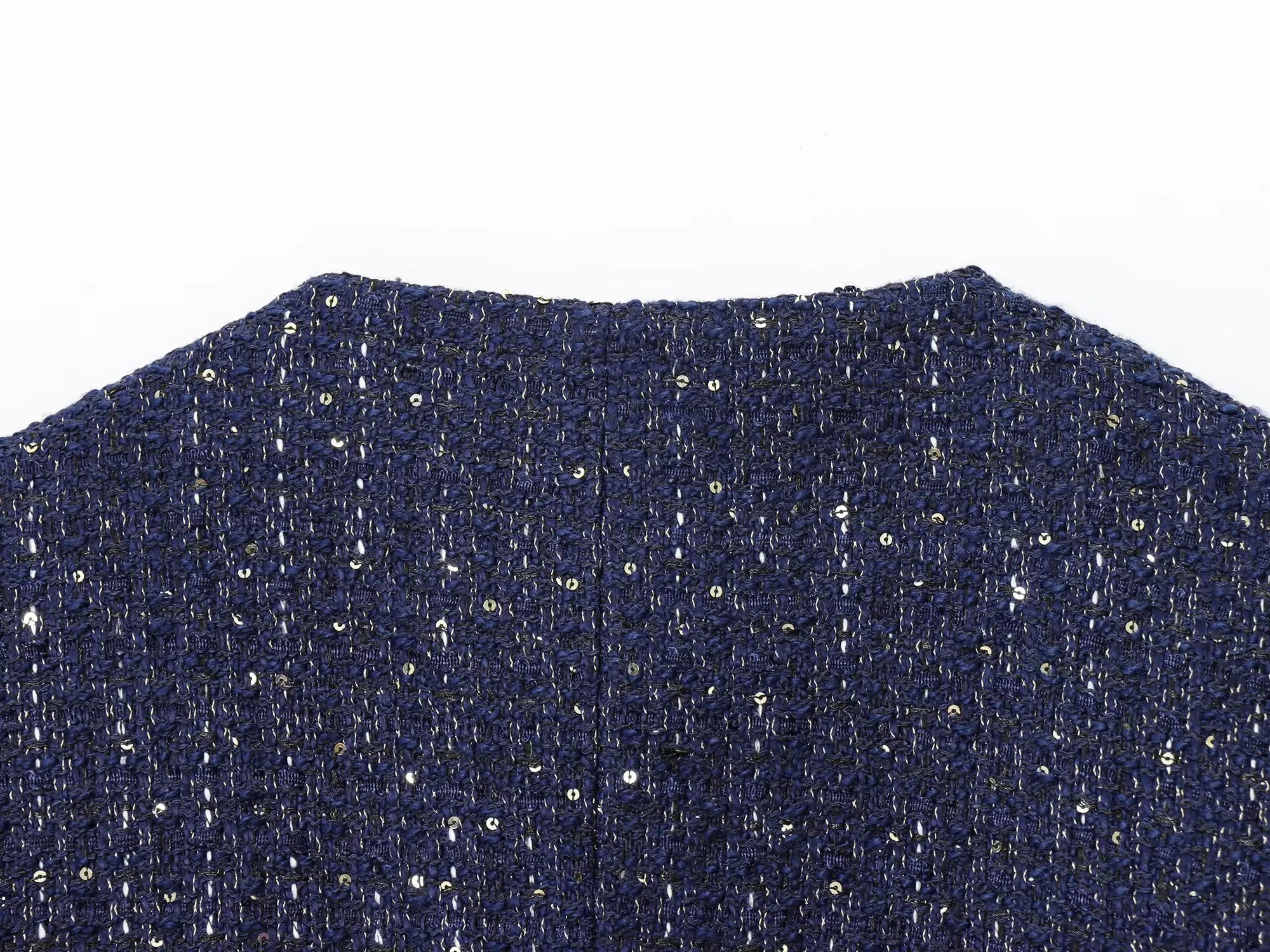 The Delvaux Coat – Timeless Short-Sleeve Outerwear