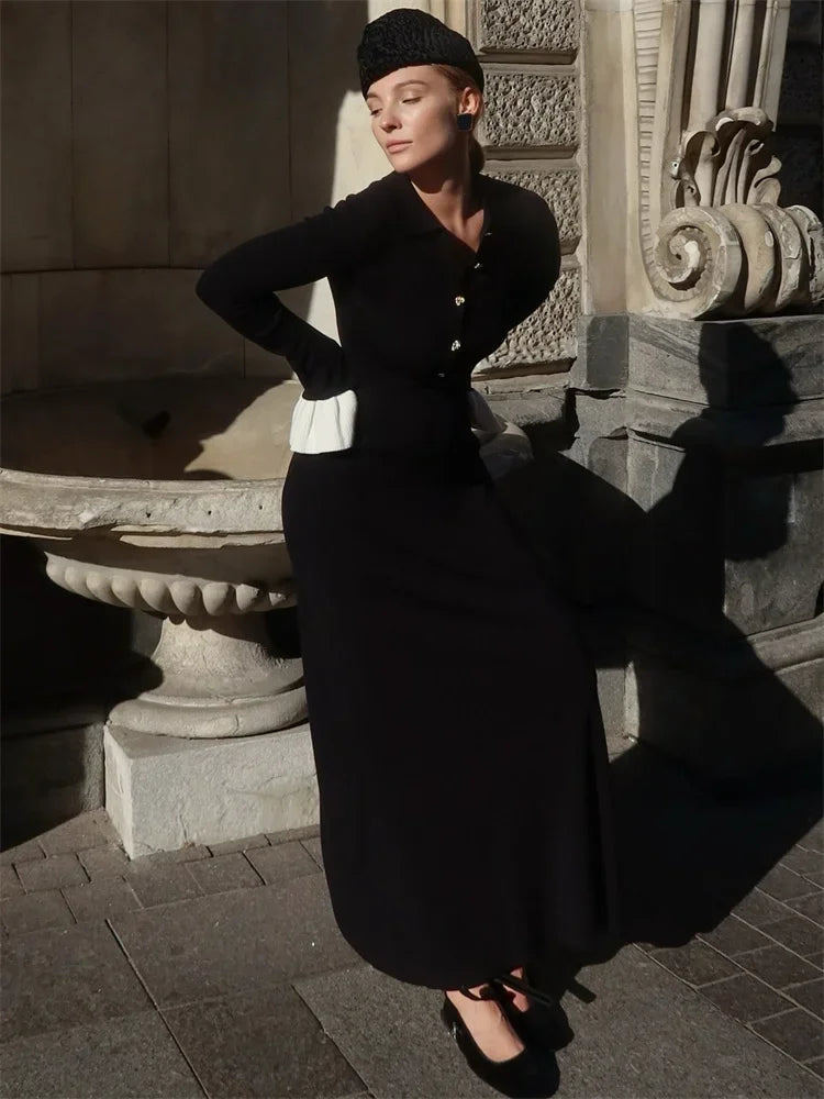Evandra Contrast Collar Maxi Dress