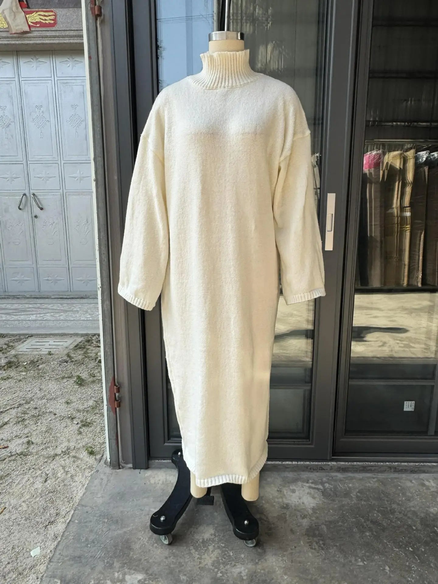 Long Knit Dress with Gentle Hug Silhouette