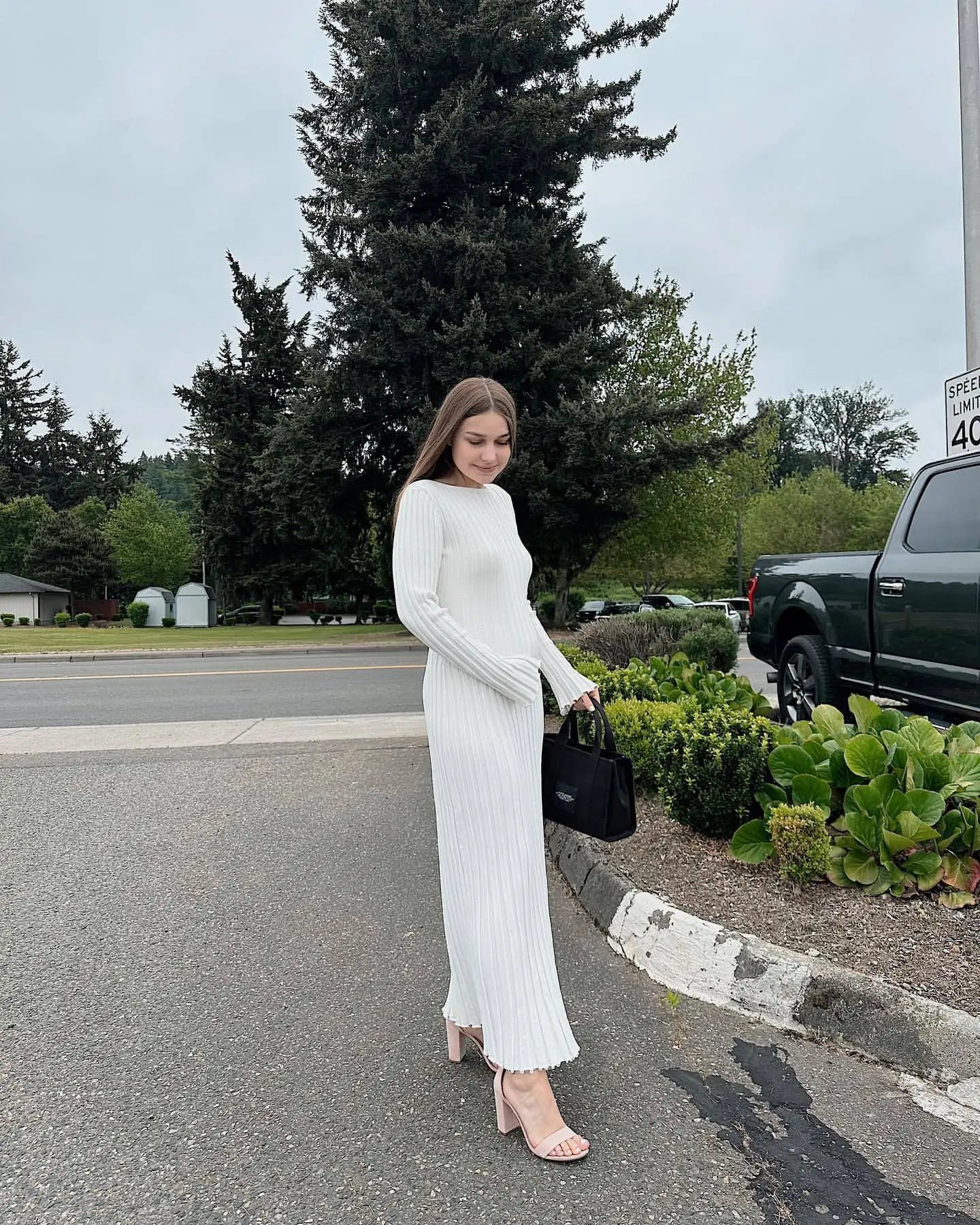 Isolde Elegant Loose Knit Dress