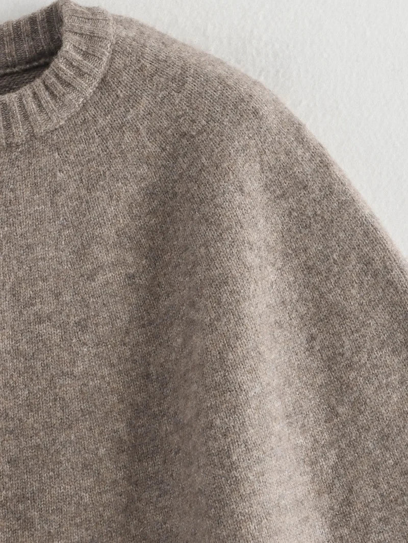 Eveline Elegant Cape Knitwear