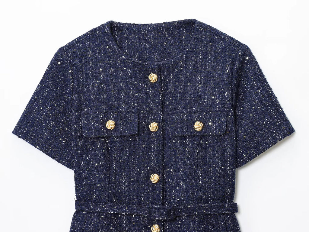 The Delvaux Coat – Timeless Short-Sleeve Outerwear
