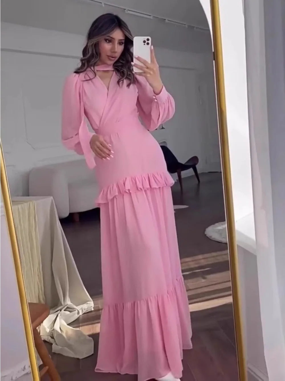 The Celmira Dress – Softly Structured with Feminine Silhouette