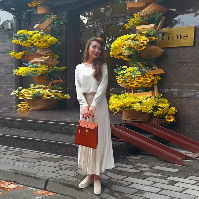 Pleated Skirt & O-neck Knit in Monochrome Flow