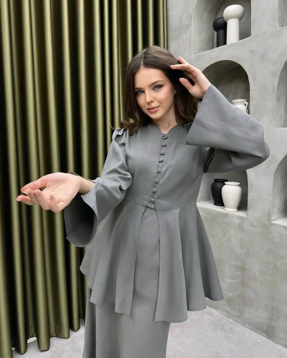 The Amaris Set – Dreamy Simplicity in a Flowing Form