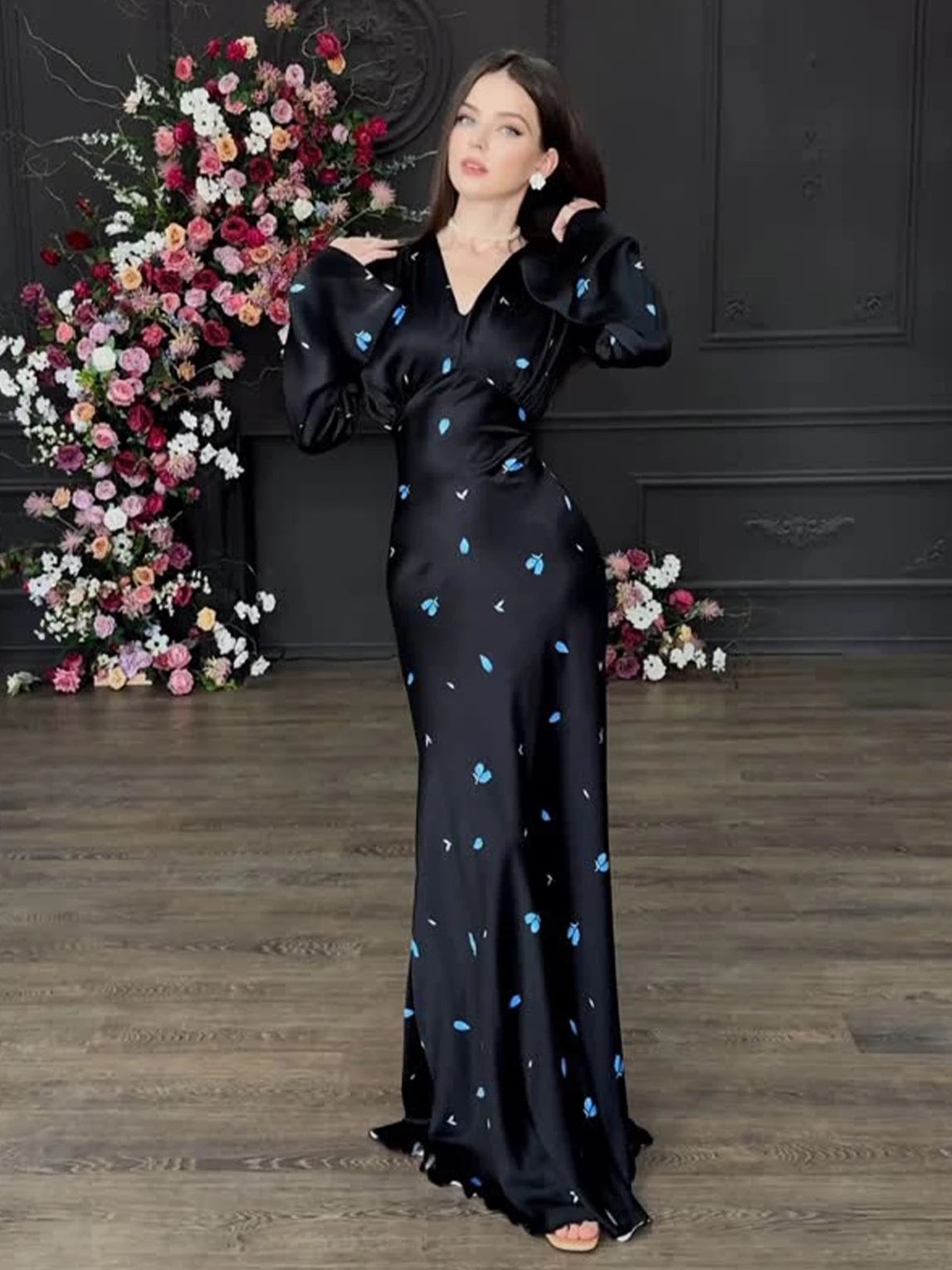 The Miralyn Maxi– Floral Pattern with Sculpted Waist