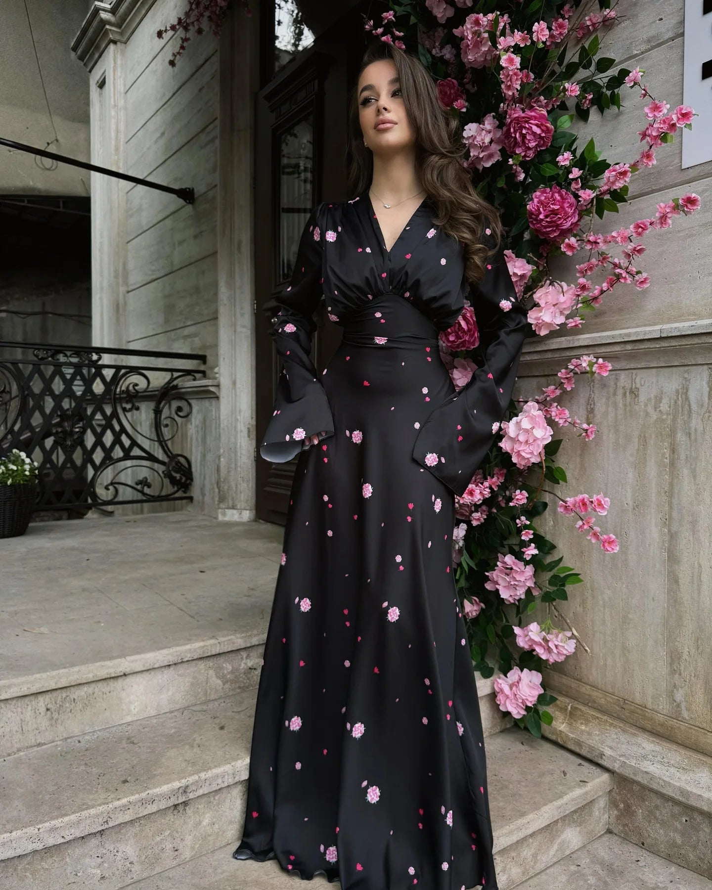 The Miralyn Maxi– Floral Pattern with Sculpted Waist