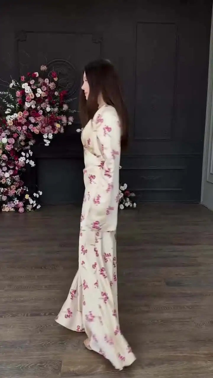 The Miralyn Maxi– Floral Pattern with Sculpted Waist