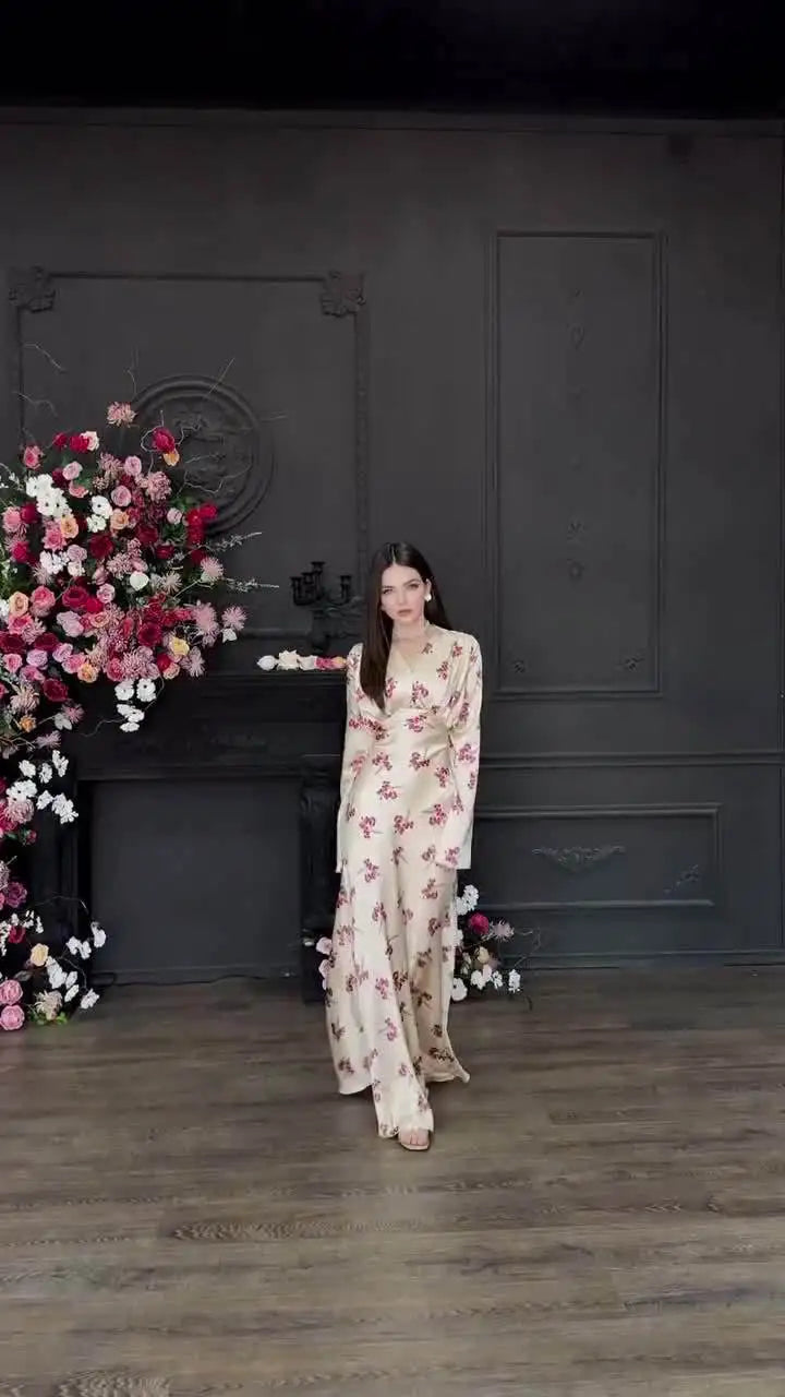 The Miralyn Maxi– Floral Pattern with Sculpted Waist